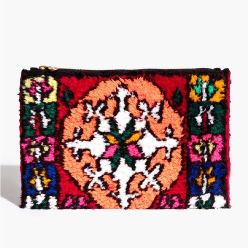 SOUKIE MODERN Clutch BNWOT